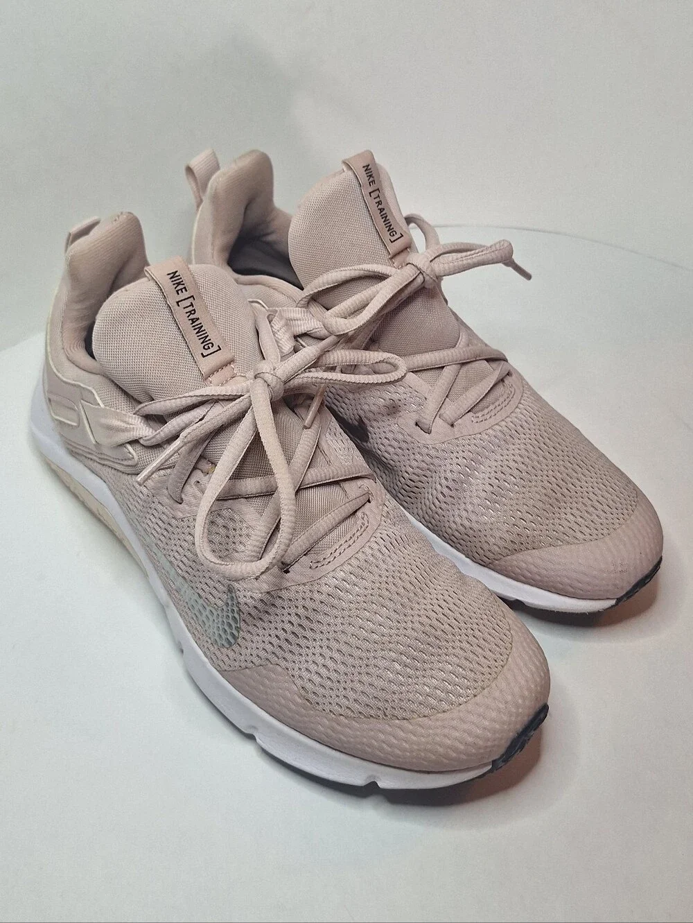 Nike Legend Essential Training Shoes Stone Mauve SZ 8.5 US Womens Sneakers Mesh
